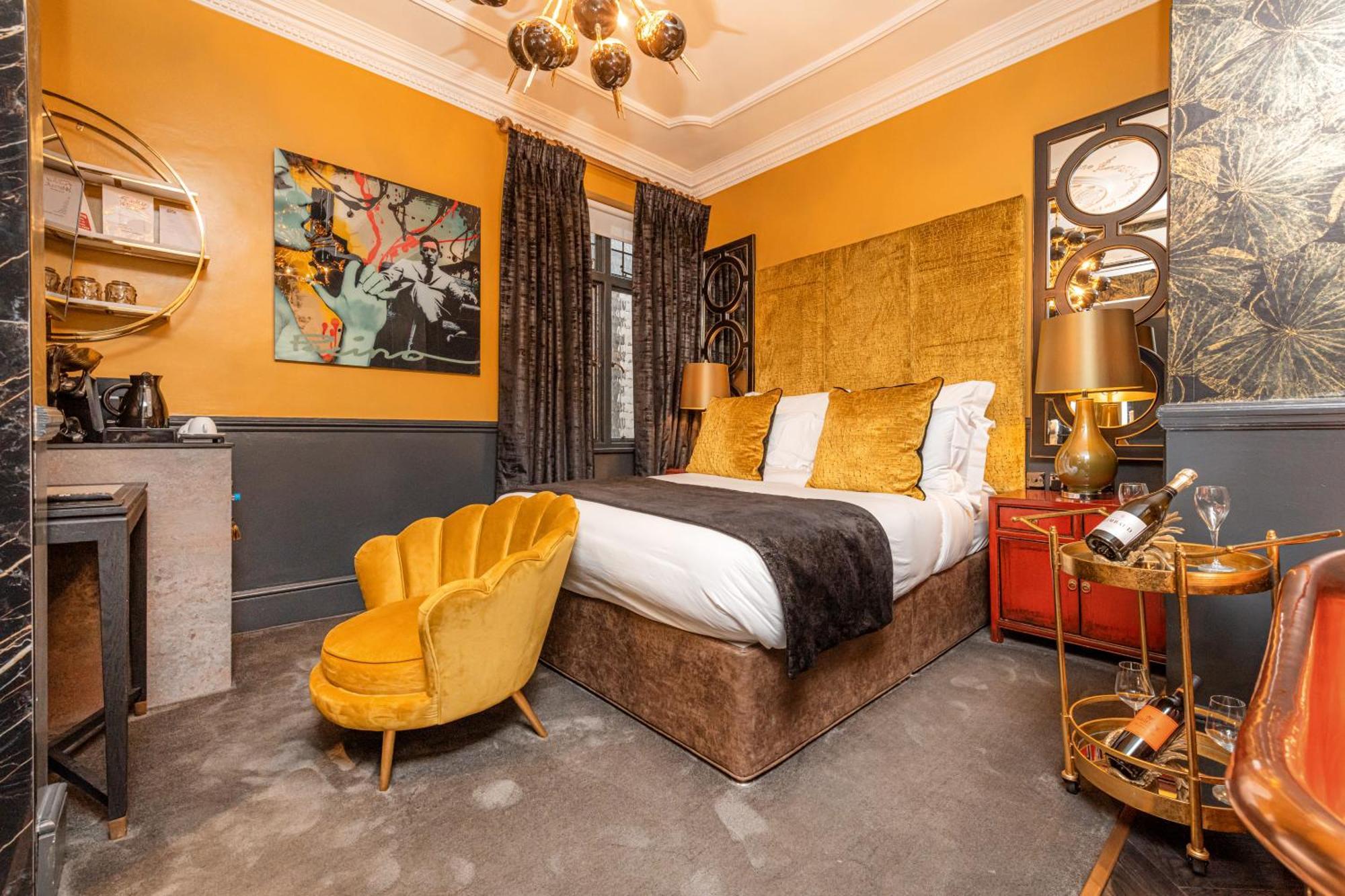 Funky Monk Hotel Epping Eksteriør billede